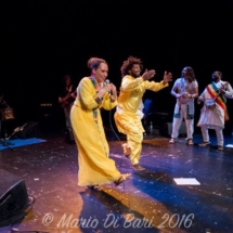 bo-tana-per-tutti-io-e-melaku-balliamo